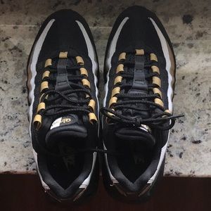 Nike Air Max 95 OG black/metallic gold